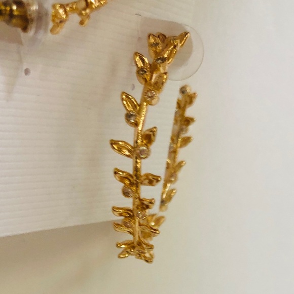 Stella & Ruby Gold Plated Hoop Earrings Trailing Leaf Crystal Accent - Picture 2 of 6